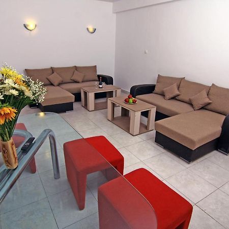 Nirvana Accommodation Bukarest Kültér fotó