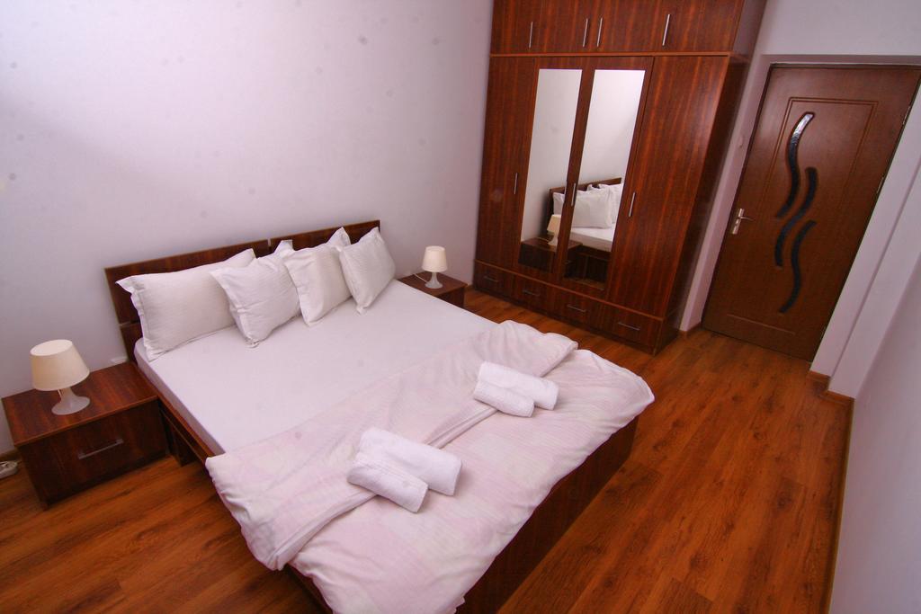 Nirvana Accommodation Bukarest Kültér fotó