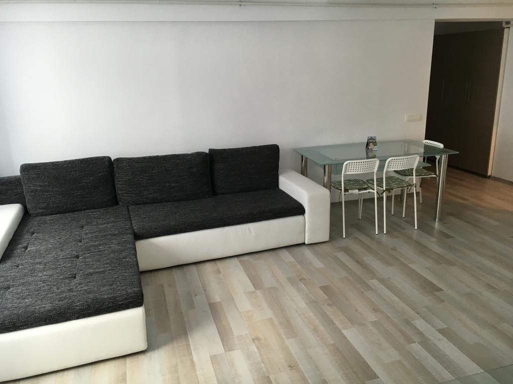 Nirvana Accommodation Bukarest Kültér fotó