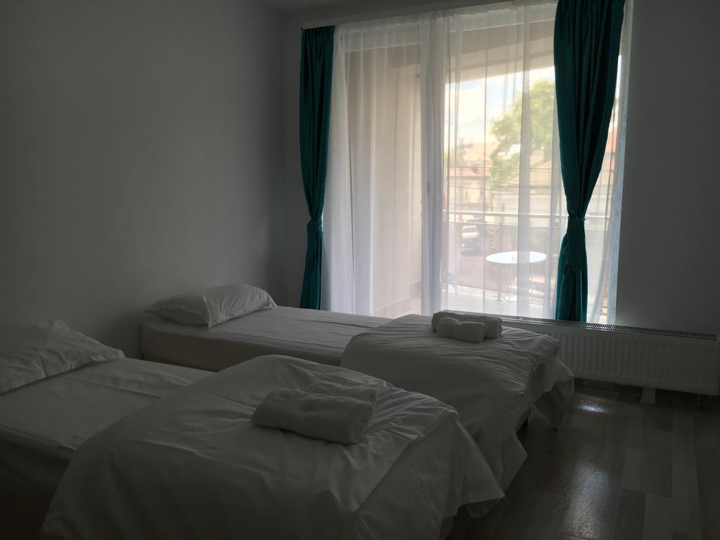 Nirvana Accommodation Bukarest Kültér fotó