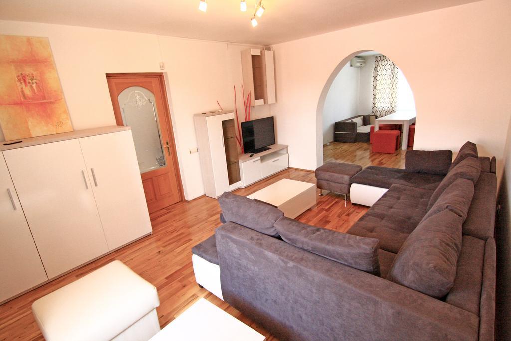 Nirvana Accommodation Bukarest Kültér fotó