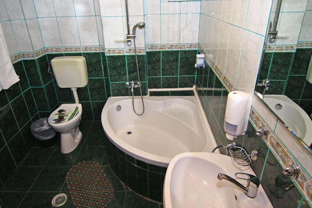 Nirvana Accommodation Bukarest Kültér fotó