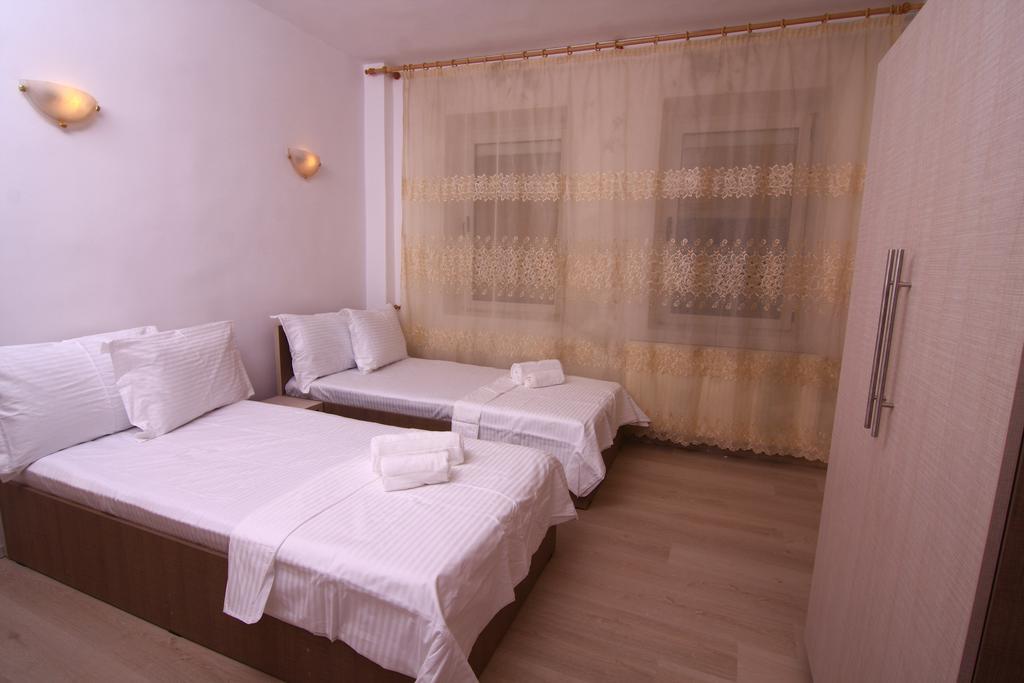 Nirvana Accommodation Bukarest Szoba fotó
