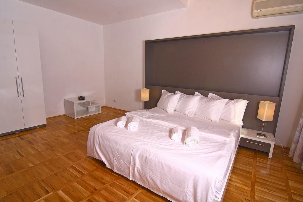 Nirvana Accommodation Bukarest Szoba fotó