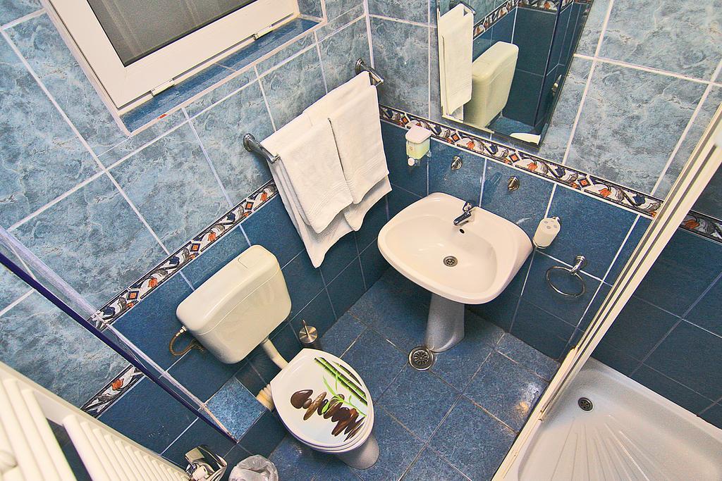 Nirvana Accommodation Bukarest Szoba fotó