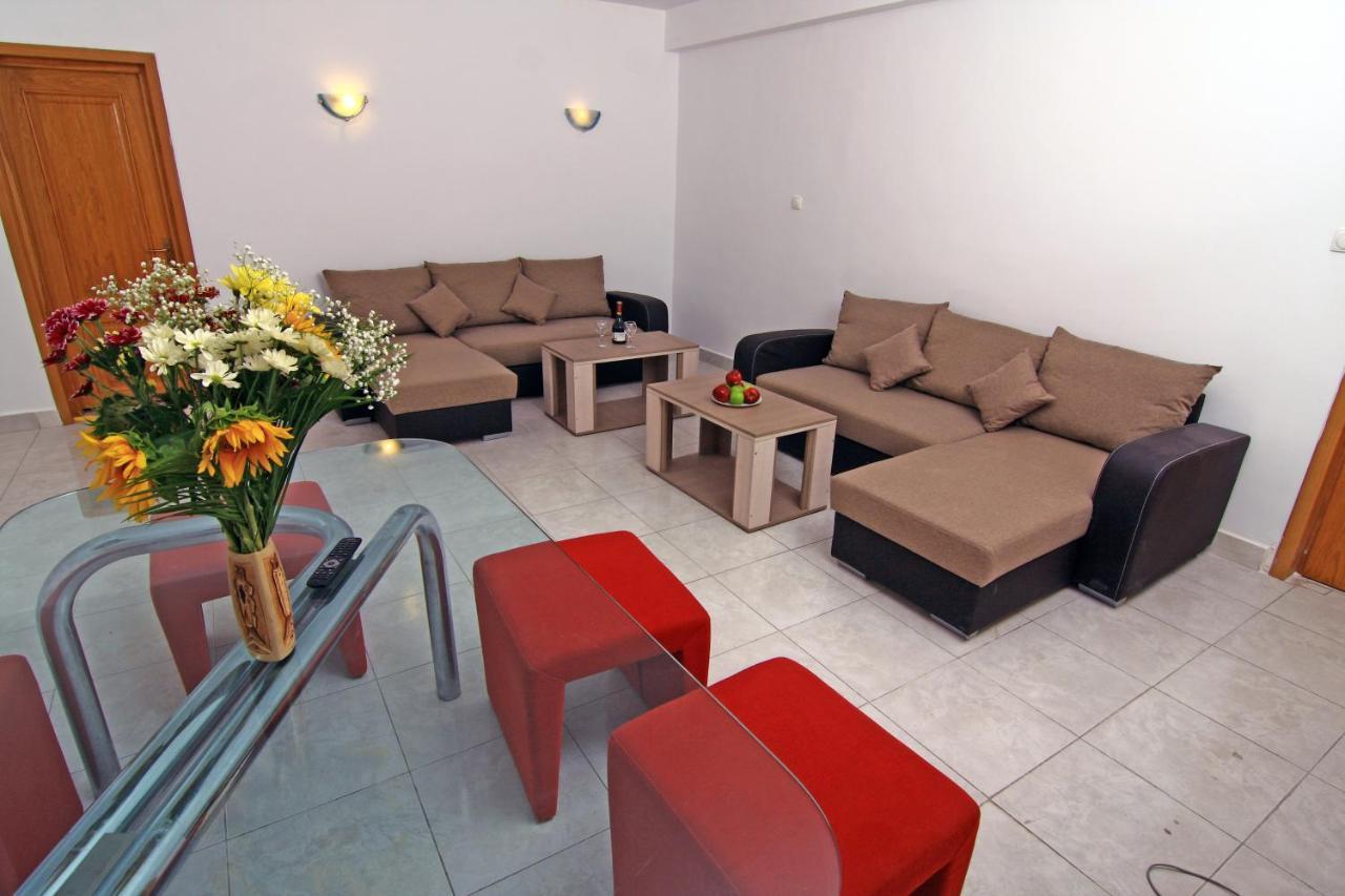 Nirvana Accommodation Bukarest Kültér fotó