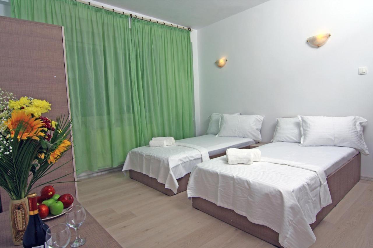Nirvana Accommodation Bukarest Kültér fotó