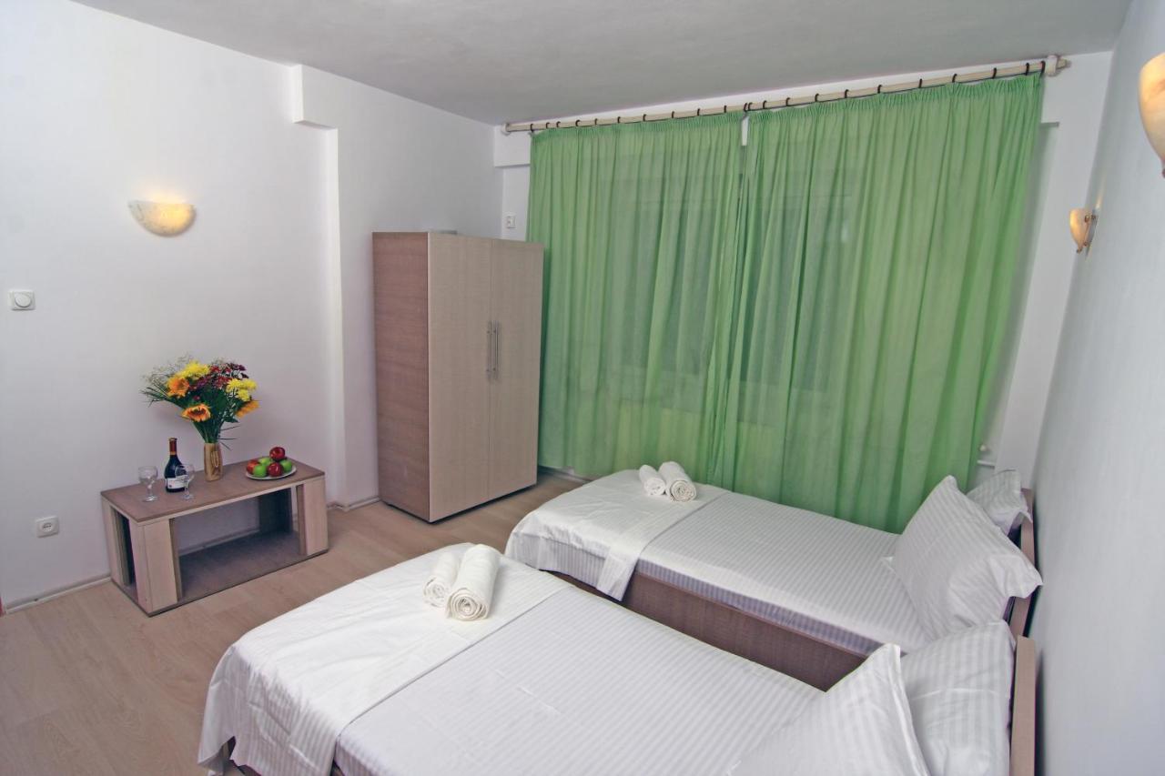 Nirvana Accommodation Bukarest Kültér fotó